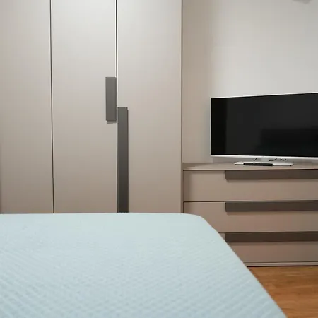 Indipendenza 60 Center Lägenhet