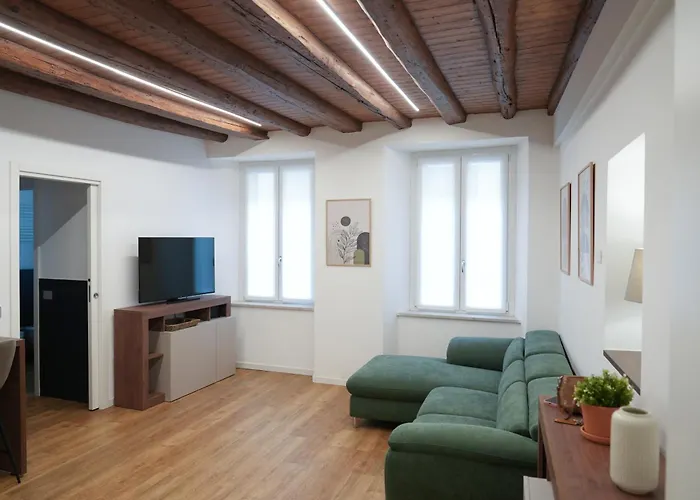 Indipendenza 60 Center * Como