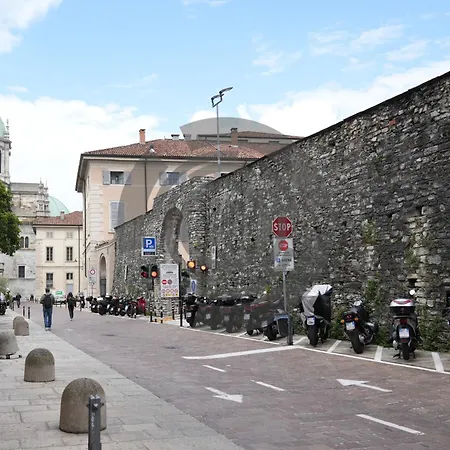 Indipendenza 60 Center Apartamento Como