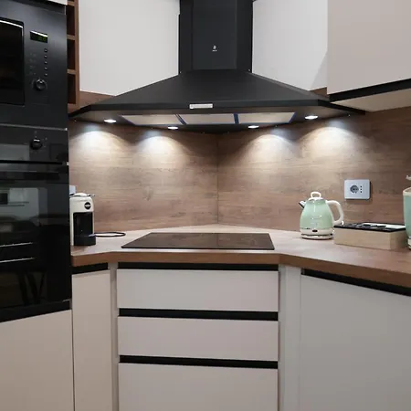 Indipendenza 60 Center Côme